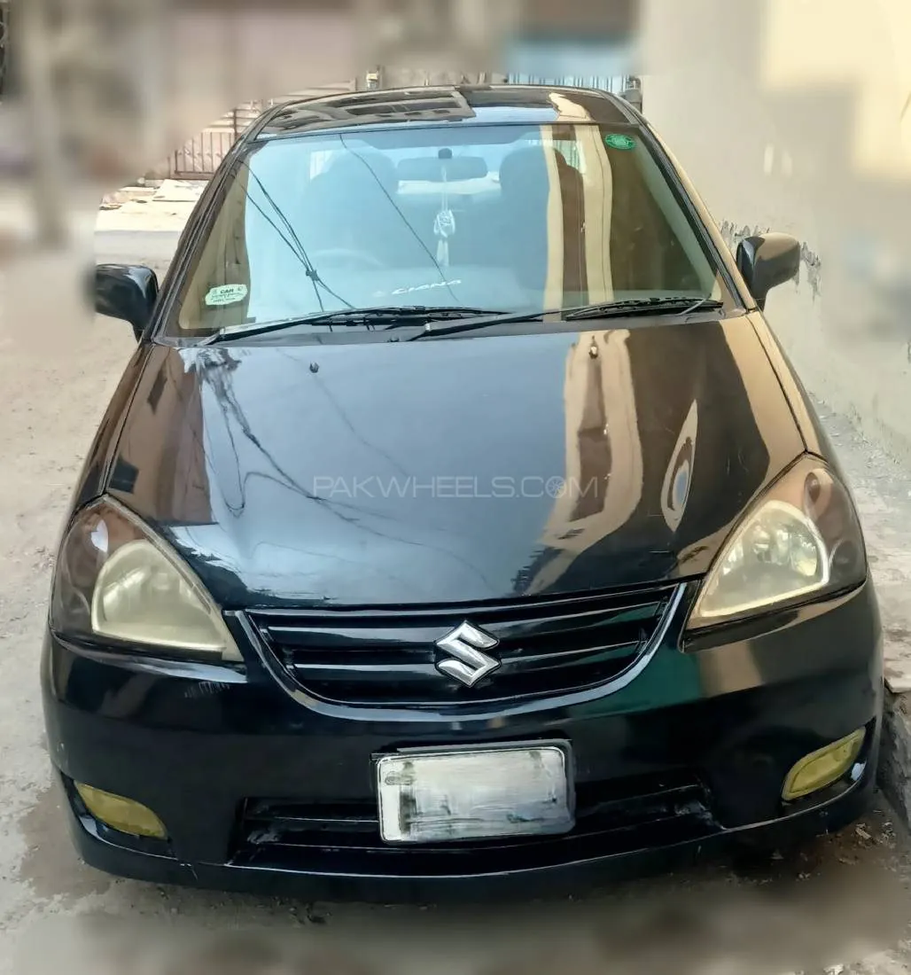Suzuki Liana