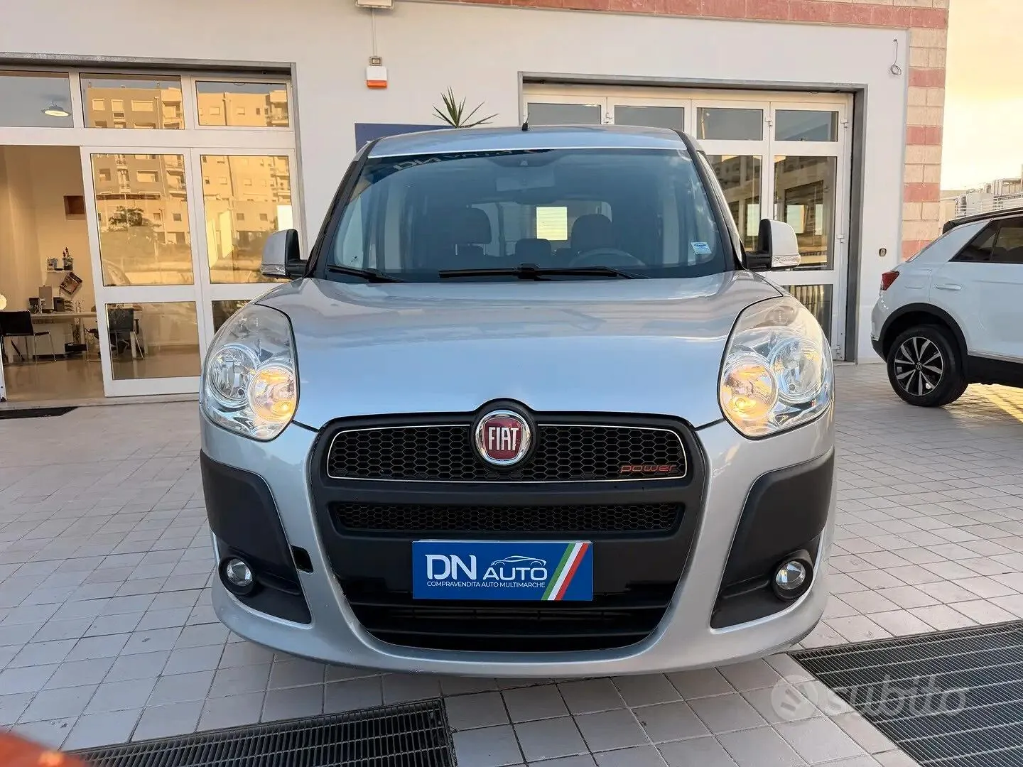 Fiat Doblo 2013 photo 2