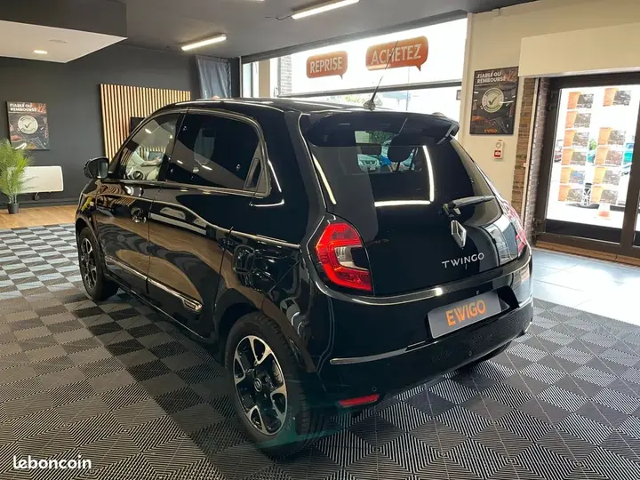 Renault Twingo 2019 photo 2