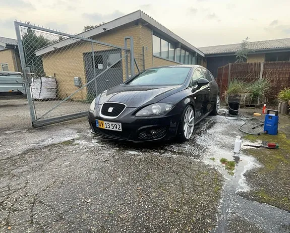 Seat Leon 2011 photo 3