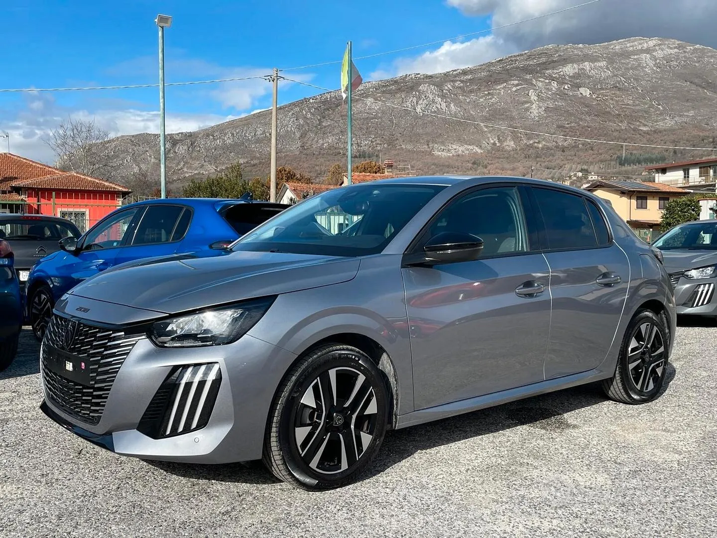 Peugeot 208 2024 photo 3