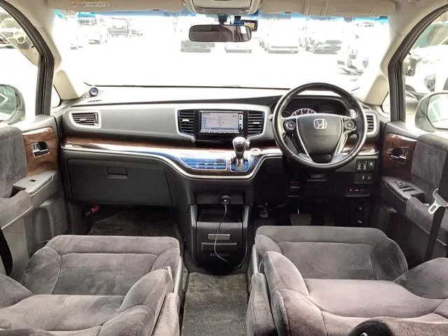 Honda Odyssey 2014 photo 3