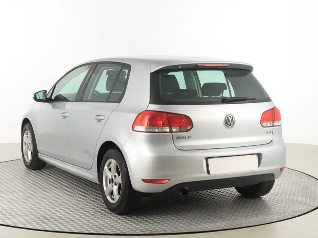 Volkswagen Golf 2012 photo 3
