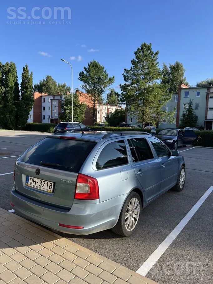 Skoda Octavia 2009 photo 3