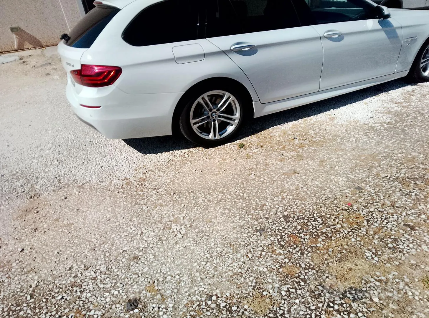 BMW 5 Series 2015 photo 4