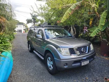 Nissan Navara 2011 photo 2