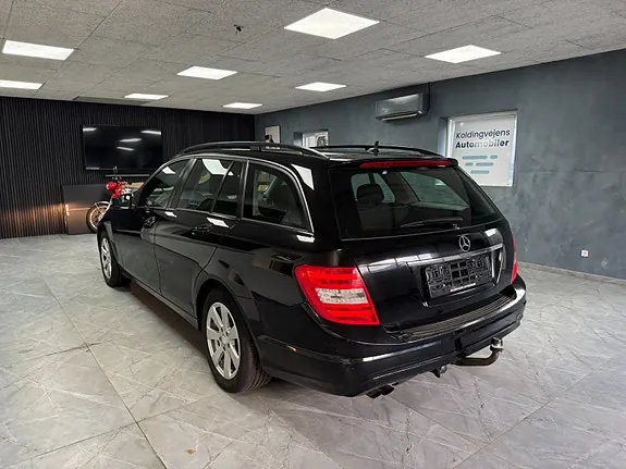Mercedes-Benz C180 2012 photo 3
