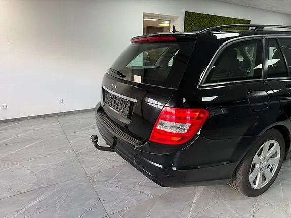 Mercedes-Benz C180 2012 photo 4