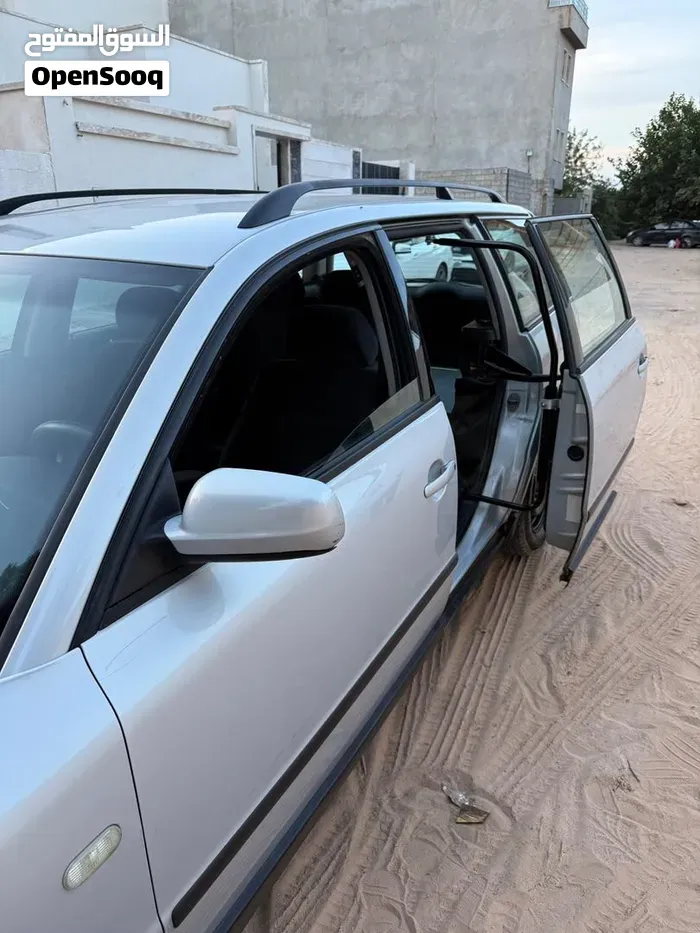 Volkswagen Golf 2003 photo 3