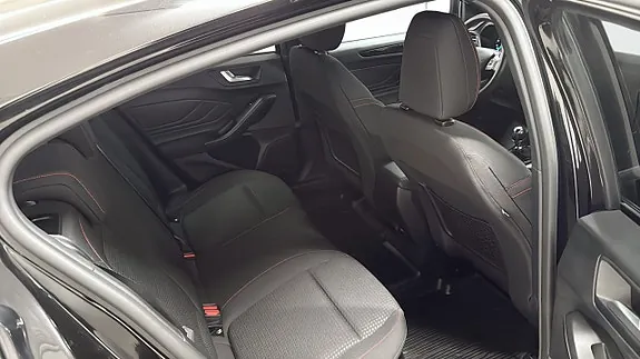 Ford Focus 2022 photo 5
