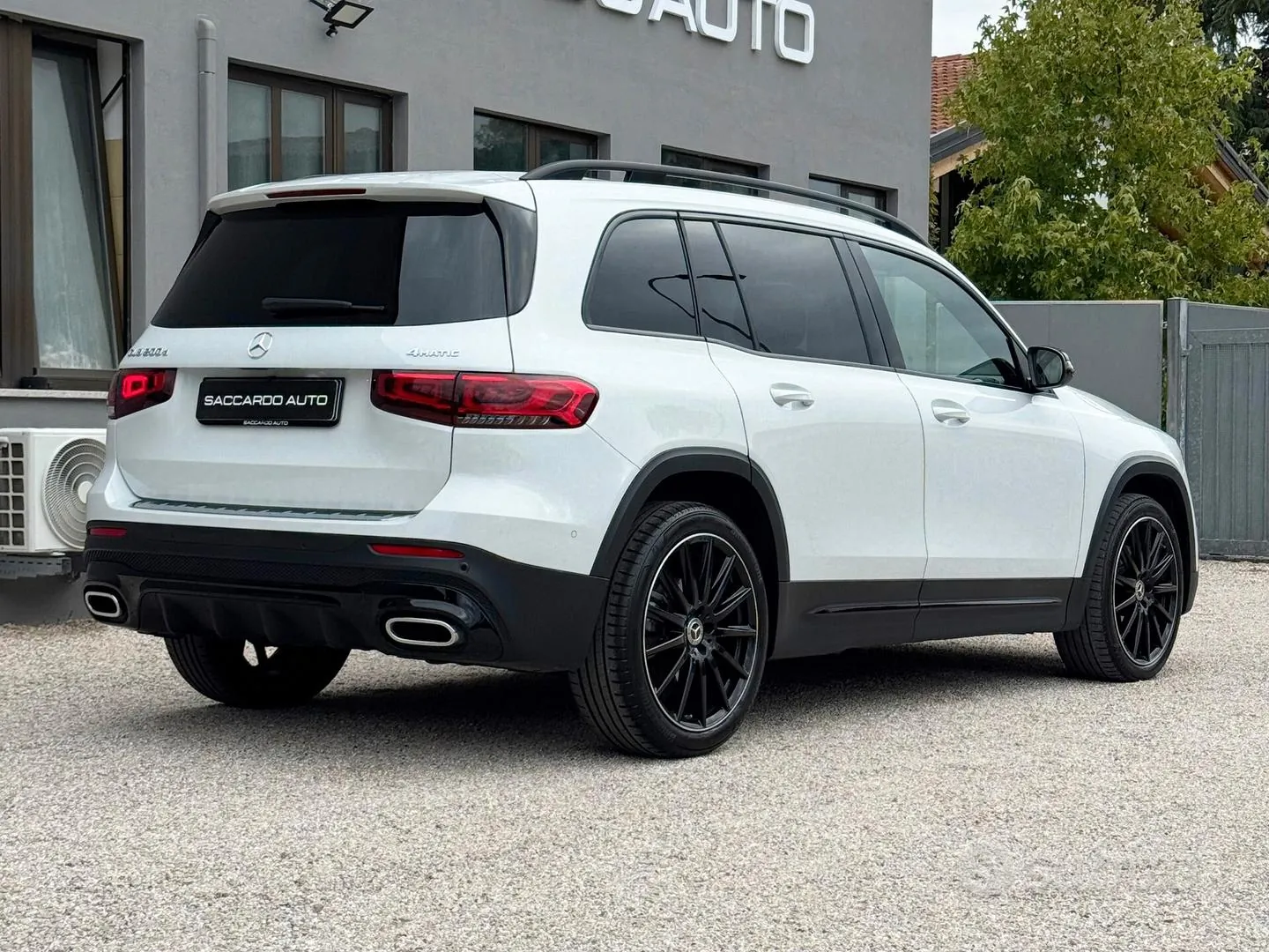 Mercedes-Benz Glb 2023 photo 2