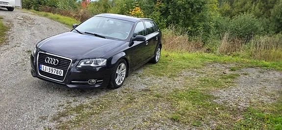 Audi A3 2011 photo 2