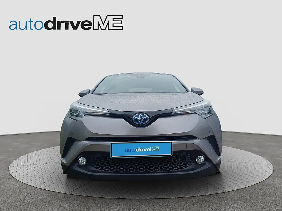 Toyota C-Hr 2017 photo 2