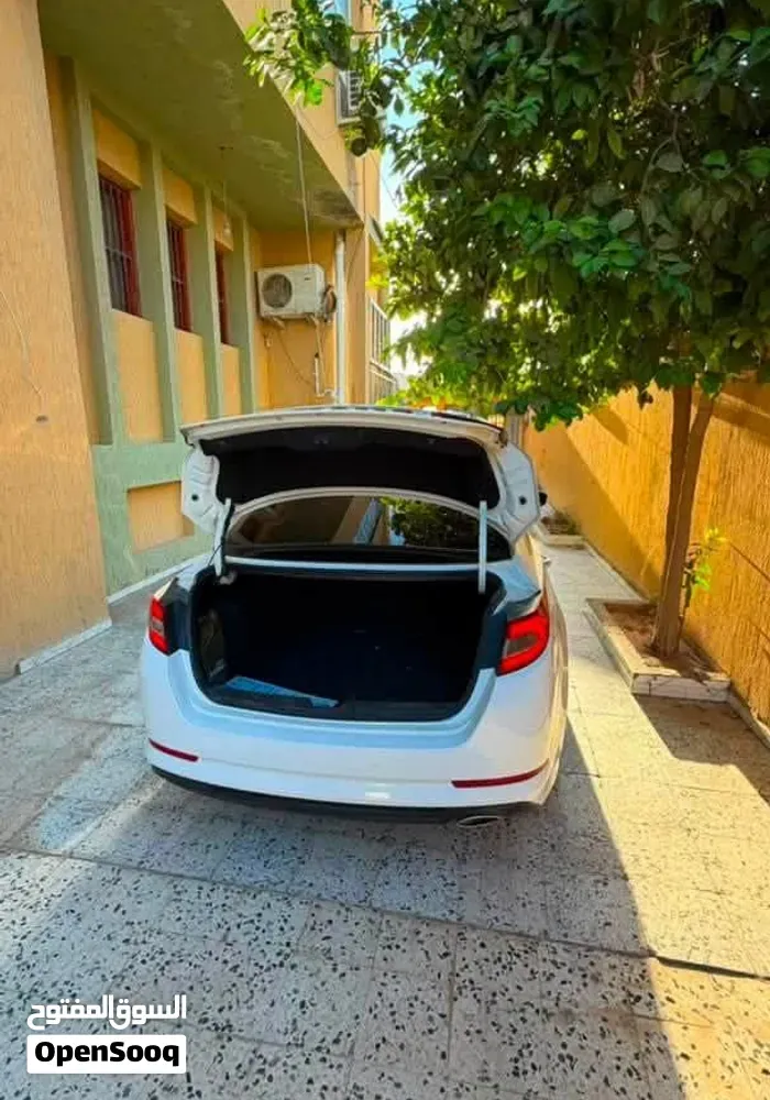 Kia K5 2012 photo 4