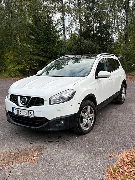 Nissan Qashqai+2 2012 photo 2