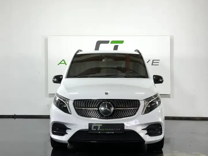 Mercedes-Benz V-Class 2022 photo 2