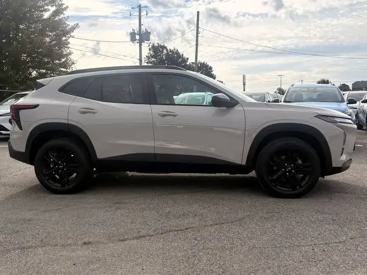 Chevrolet Trax 2026 photo 3