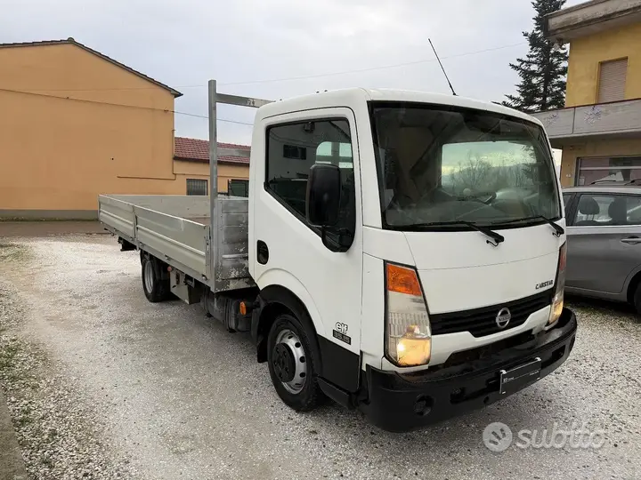 Nissan Cabstar 2008 photo 3