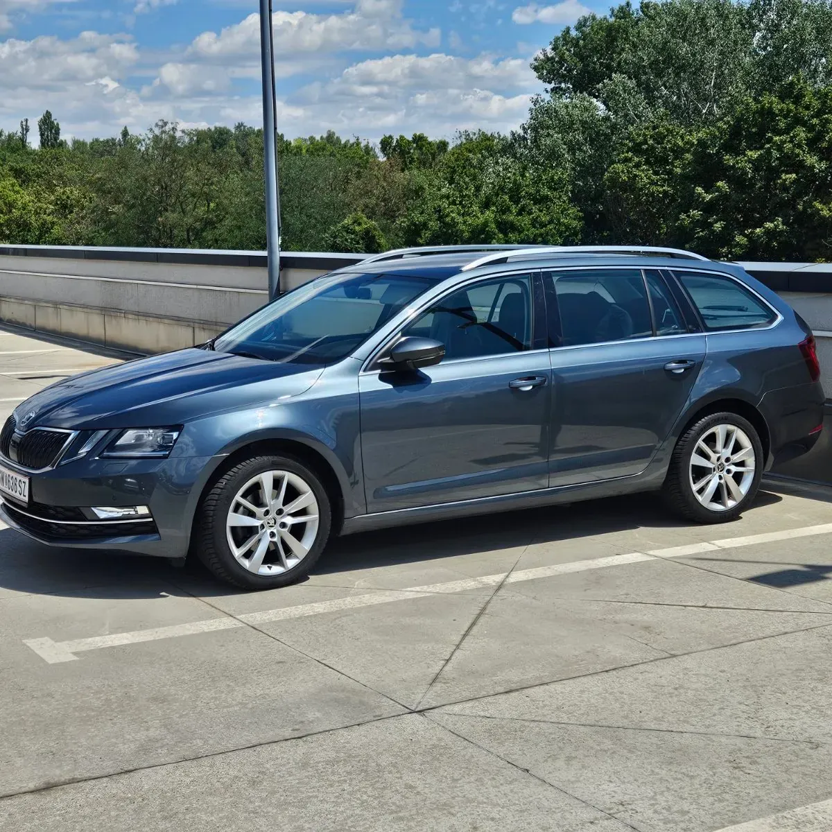 Skoda Octavia 2021 photo 2