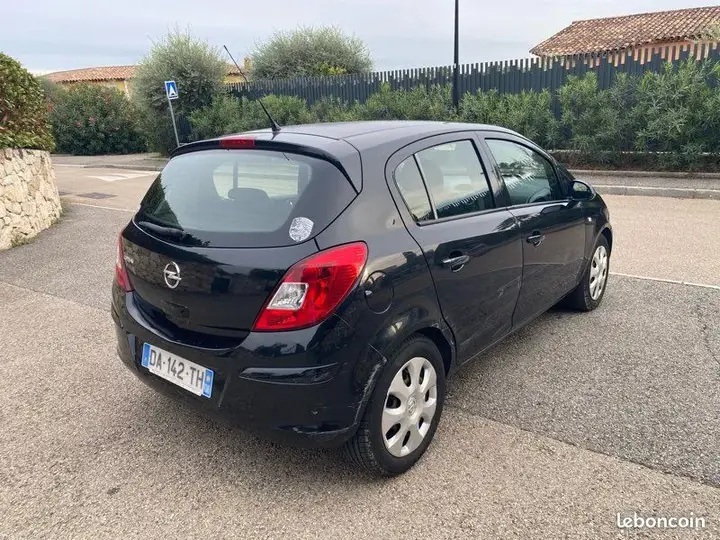 Opel Corsa 2013 photo 3