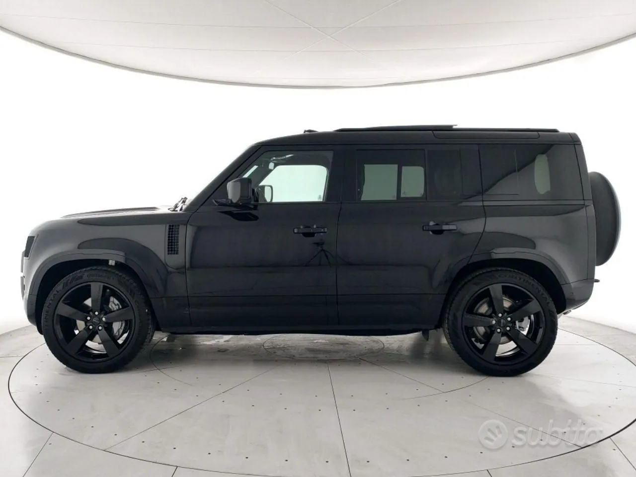 Land Rover Defender 2026 photo 2