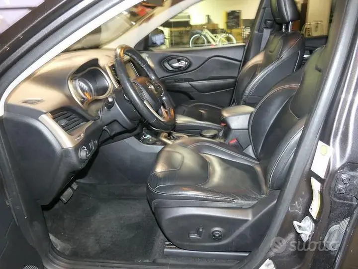 Jeep Cherokee 2016 photo 5