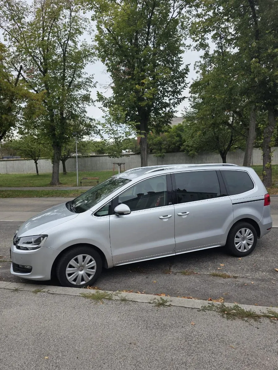Volkswagen Sharan 2011 photo 3