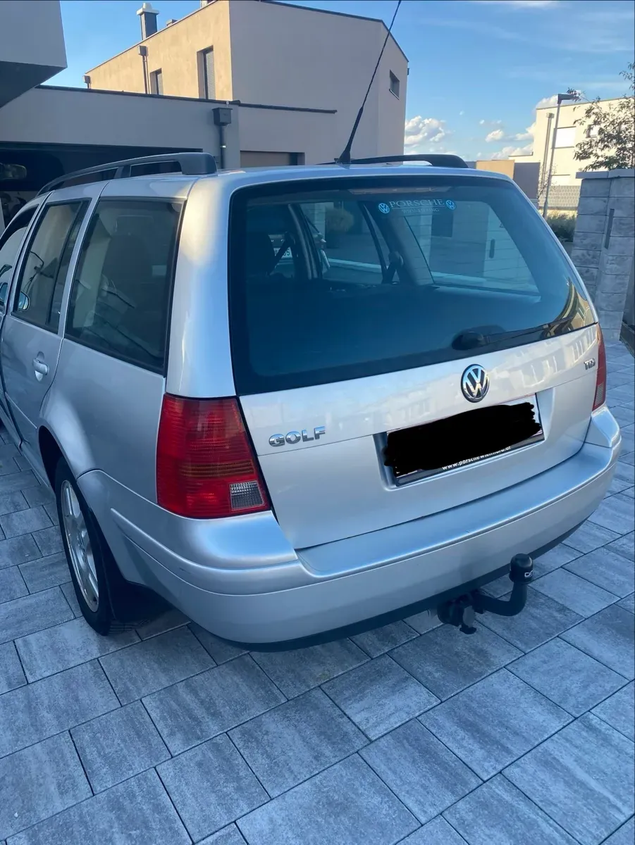 Volkswagen Golf 2002 photo 3