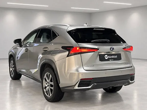 Lexus Nx300H 2019 photo 5