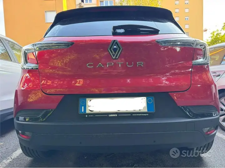 Renault Captur 2025 photo 2