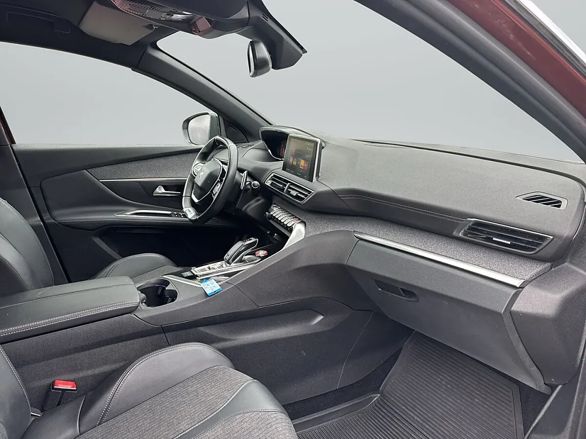 Peugeot 3008 2019 photo 3