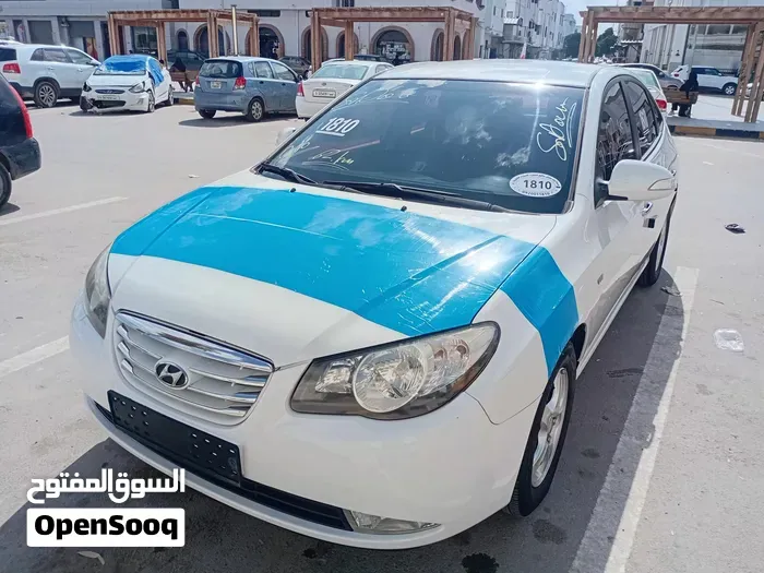 Hyundai Avante 2010 photo 2