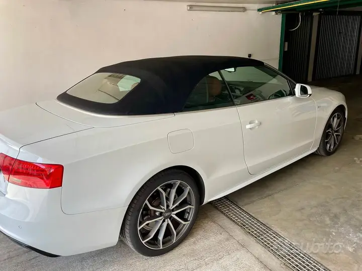 Audi A5 Cabrio 2013 photo 4