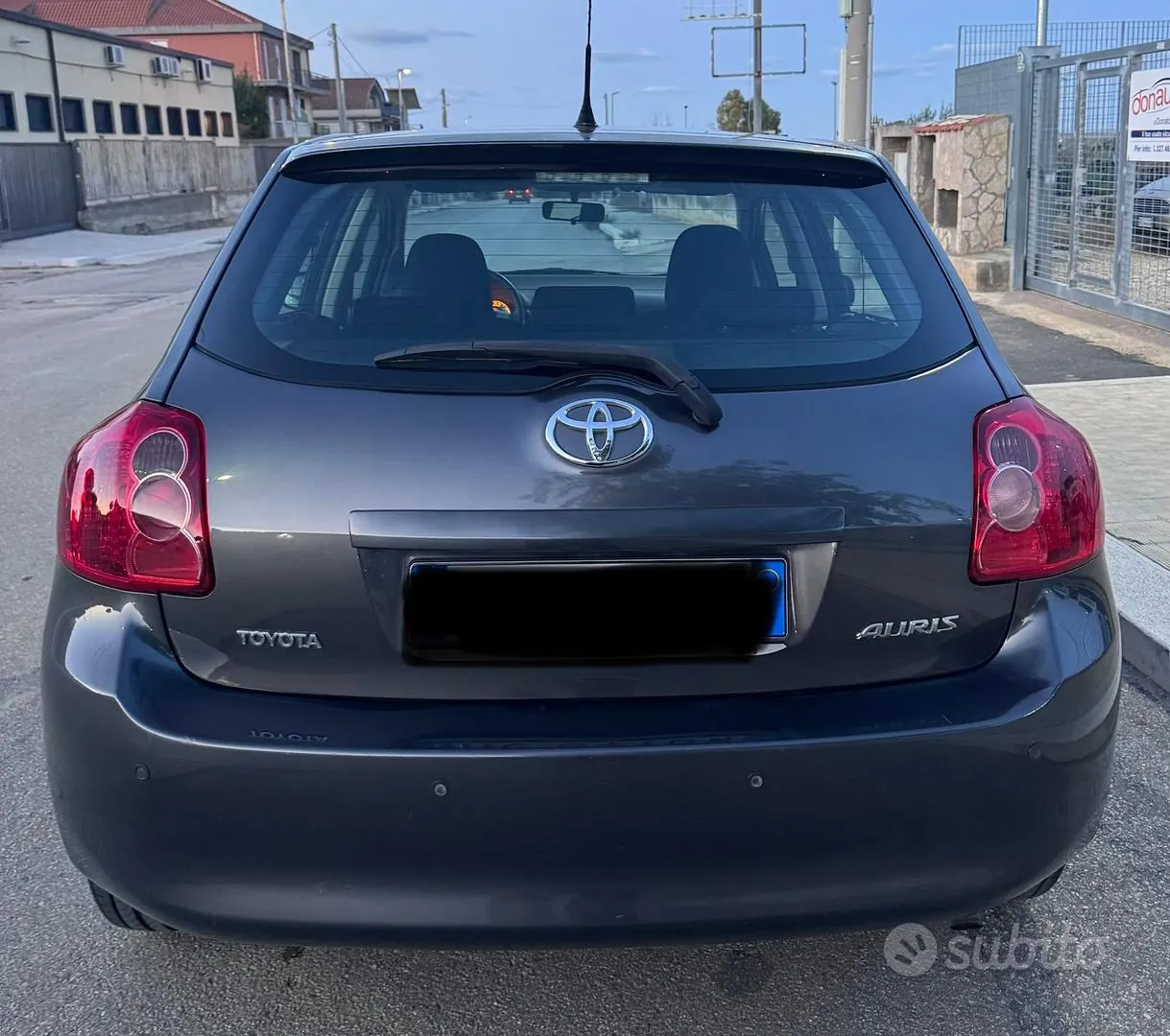 Toyota Auris 2011 photo 5