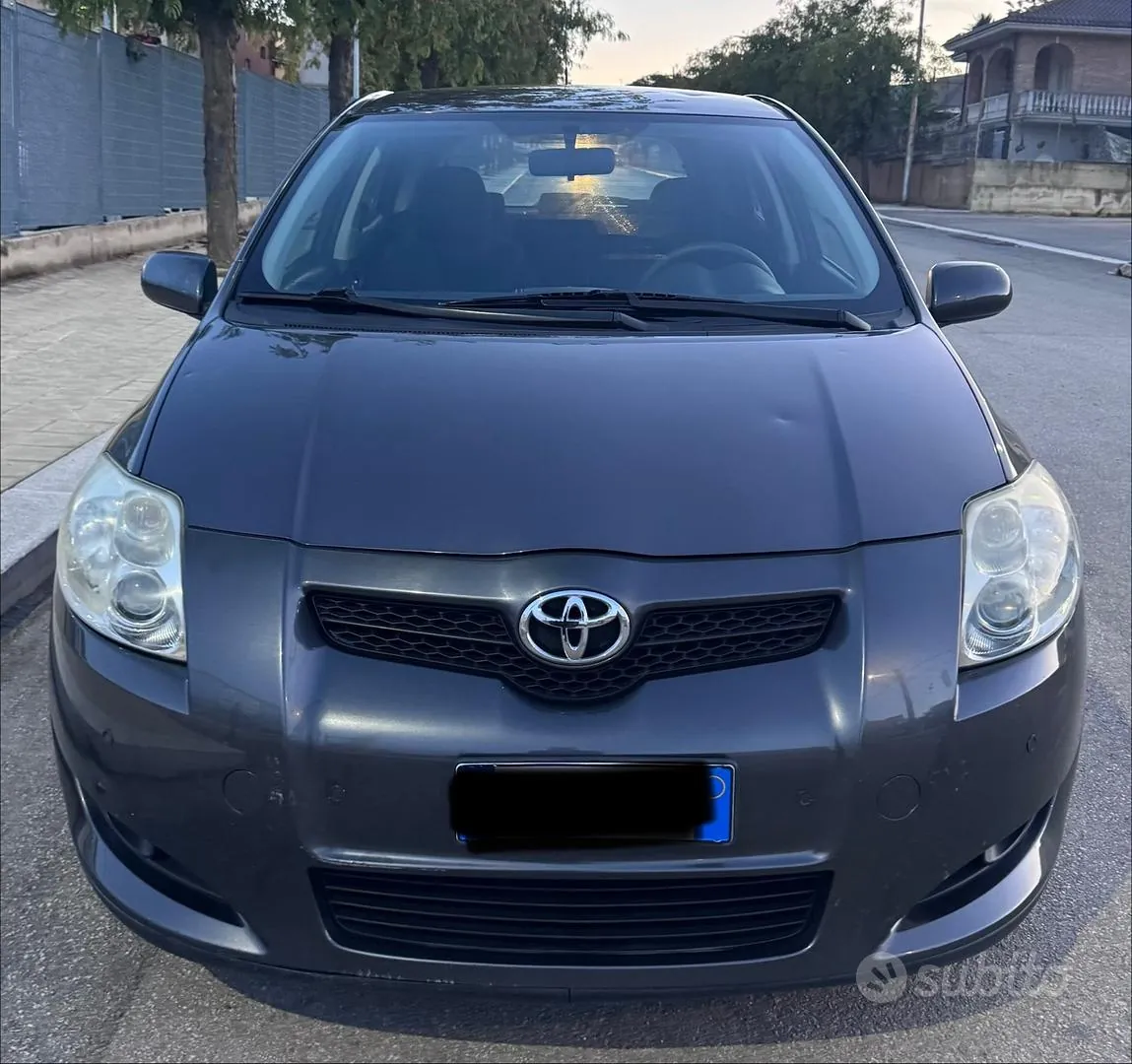 Toyota Auris 2011 photo 3