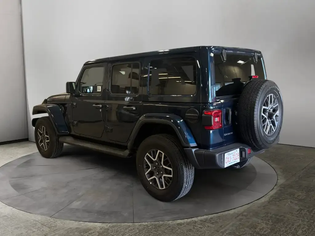 Jeep Wrangler 2025 photo 3