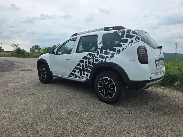 Dacia Duster 2016 photo 3