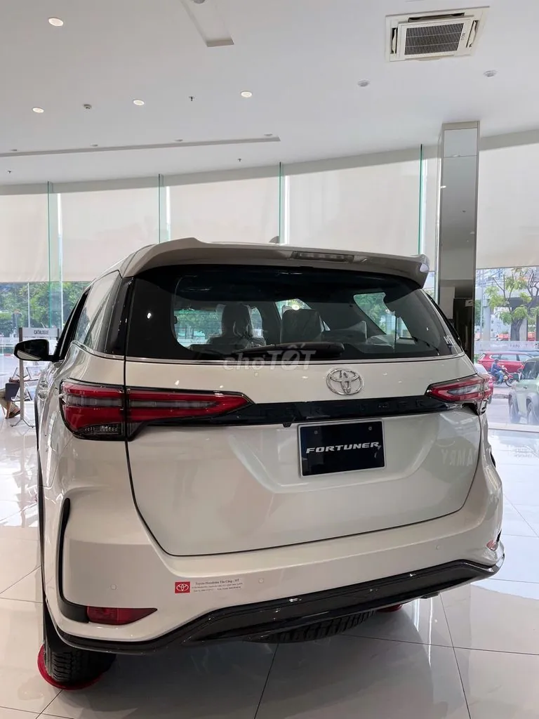 Toyota Fortuner 2026 photo 5