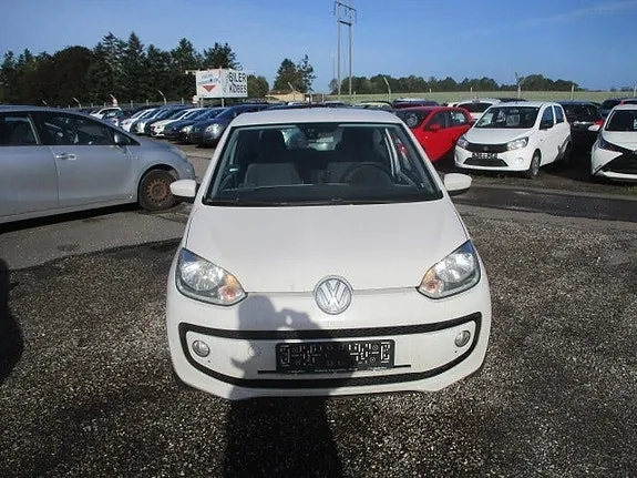 Volkswagen Up 2013 photo 2