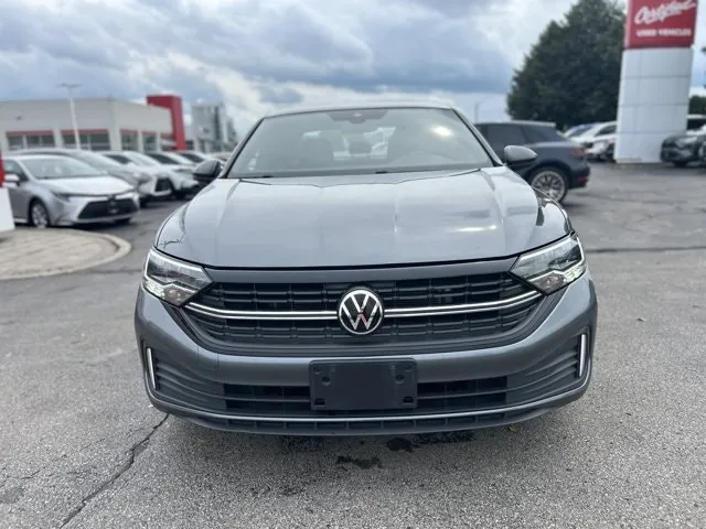 Volkswagen Jetta 2024 photo 2