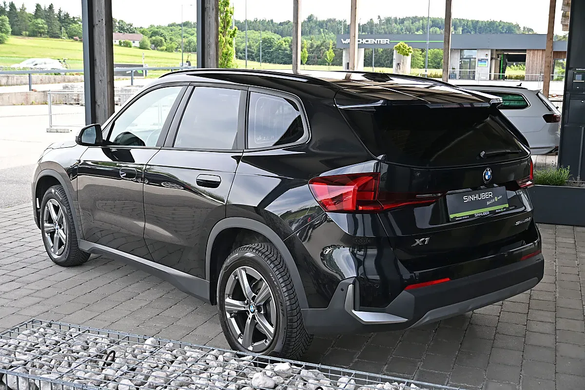 BMW X1 2024 photo 3