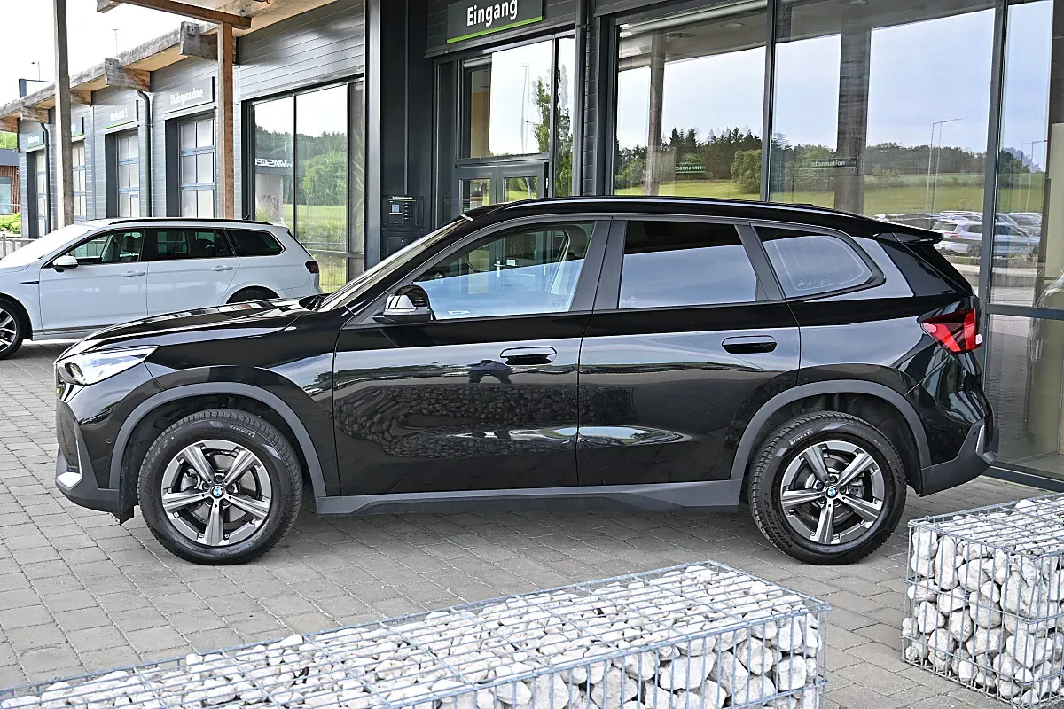 BMW X1 2024 photo 2