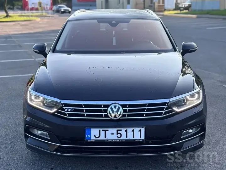 Volkswagen Passat 2016 photo 2