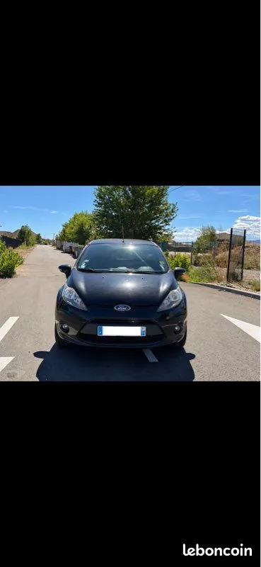 Ford Fiesta 2010 photo 2