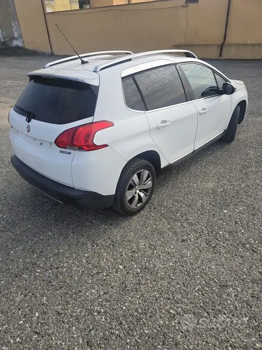Peugeot 2008 2013 photo 3