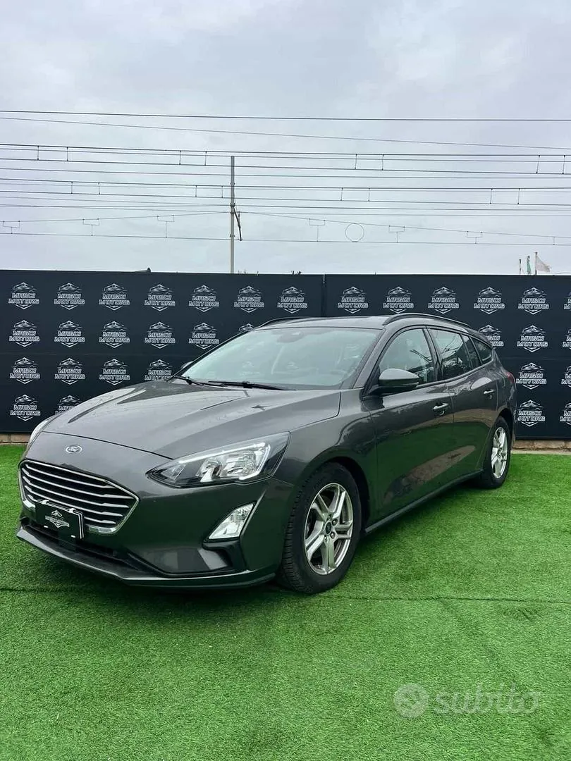 Ford Focus 2022 photo 3