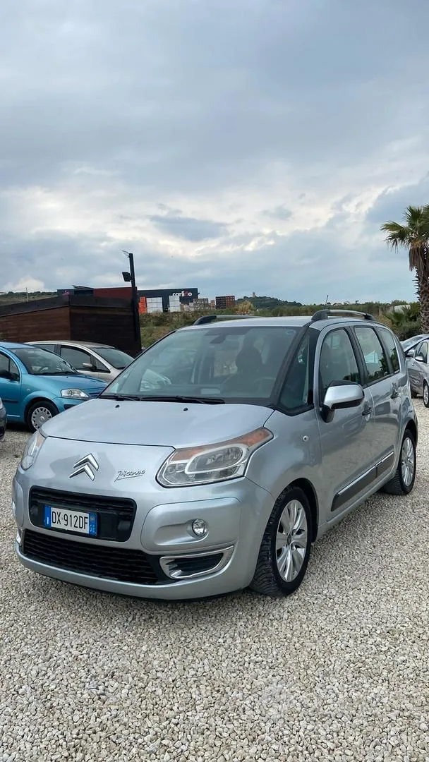 Citroen C3 Picasso 2009 photo 2