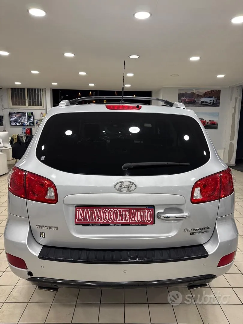 Hyundai Santa Fe 2010 photo 5