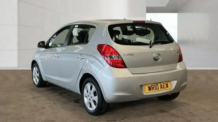 Hyundai I20 2010 photo 3