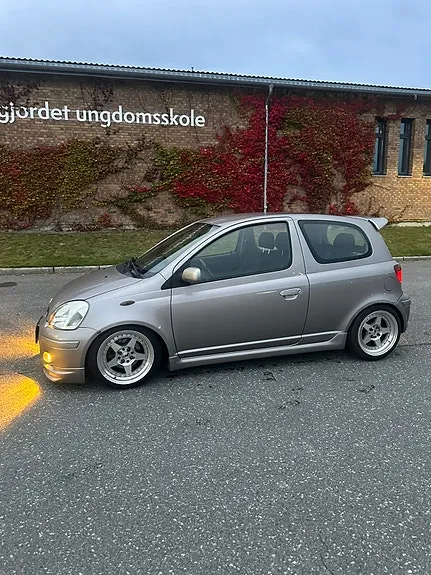 Toyota Yaris 2005 photo 4